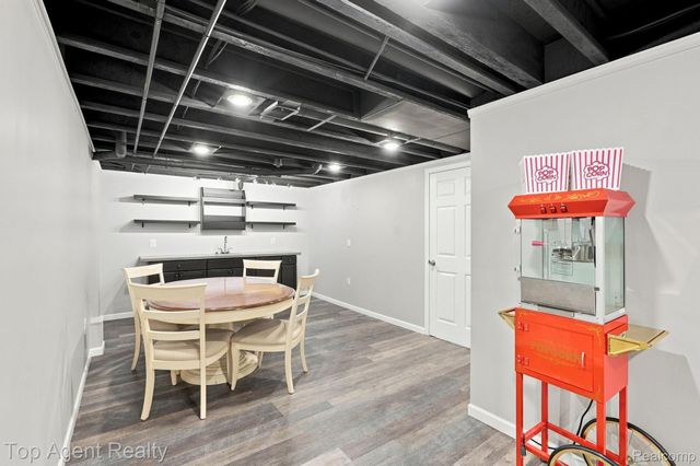 40580 Long Horn Drive, Sterling Heights, MI 48313