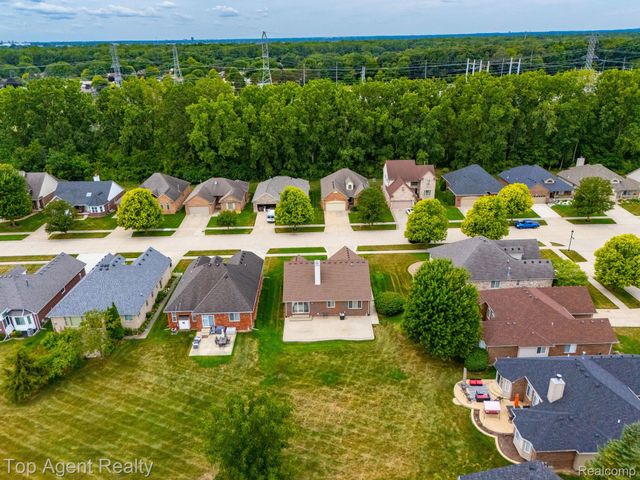 40580 Long Horn Drive, Sterling Heights, MI 48313