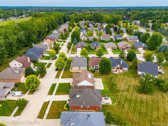 40580 Long Horn Drive, Sterling Heights, MI 48313