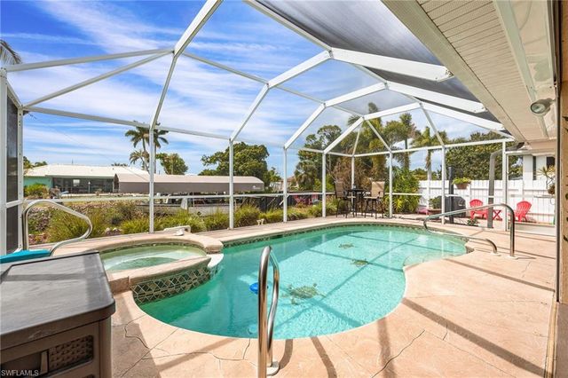 11361 Argentine CT, Bokeelia, FL 33922