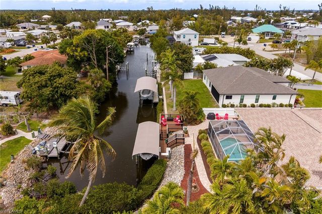 11361 Argentine CT, Bokeelia, FL 33922