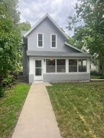 1118 Adams Street NE, Minneapolis, MN 55413