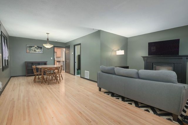 1118 Adams Street NE, Minneapolis, MN 55413