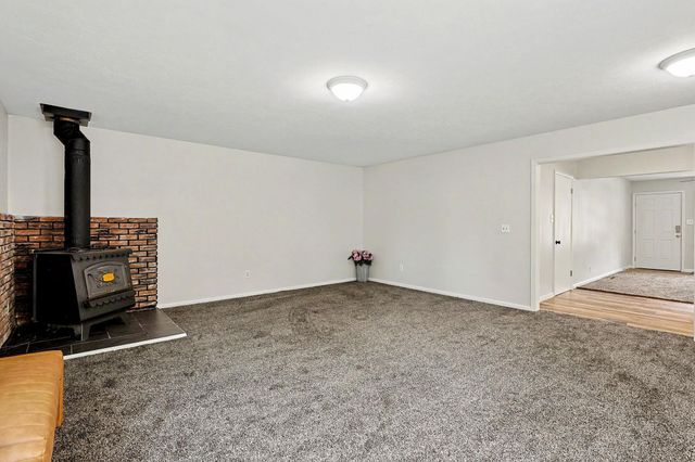 617 W 4th, Haysville, KS 67060
