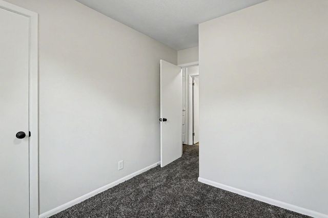 617 W 4th, Haysville, KS 67060