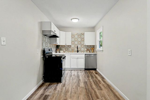 617 W 4th, Haysville, KS 67060