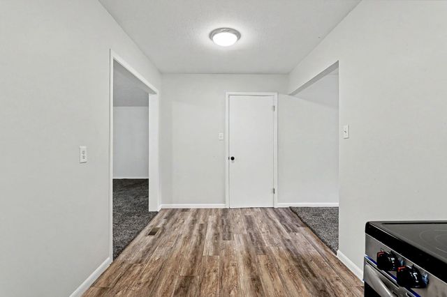 617 W 4th, Haysville, KS 67060