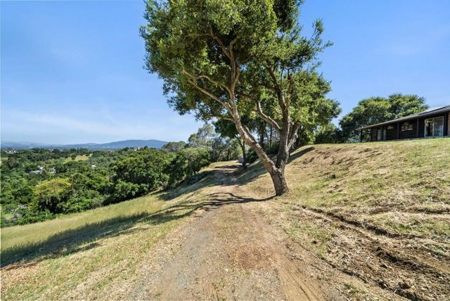 22301 Rolling Hills Road, Saratoga, CA 95070