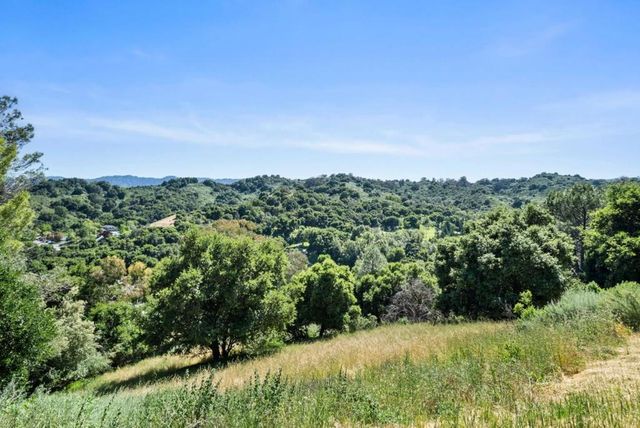 22301 Rolling Hills Road, Saratoga, CA 95070