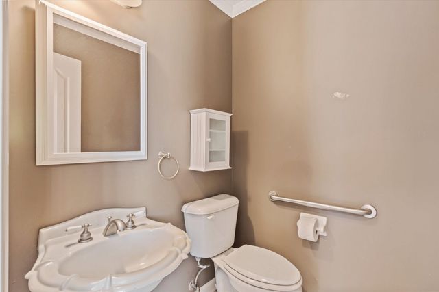 8955 RIVER PINE DR, Cordova, TN 38016
