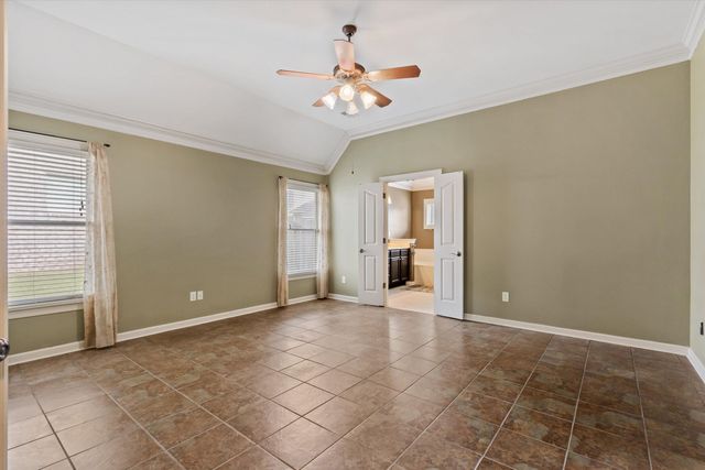 8955 RIVER PINE DR, Cordova, TN 38016