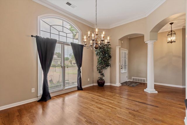 8955 RIVER PINE DR, Cordova, TN 38016
