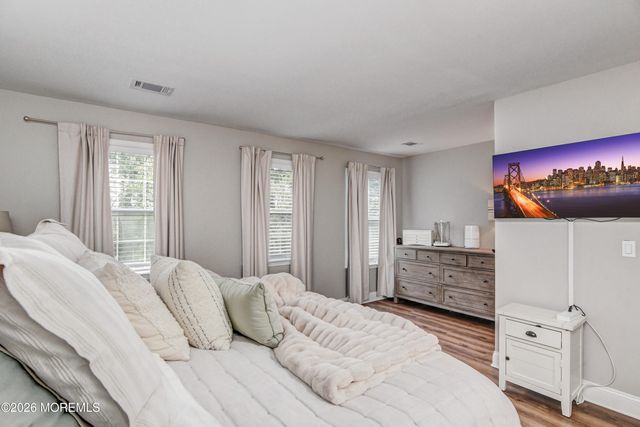 520 Waters Edge Drive 520, Toms River, NJ 08753