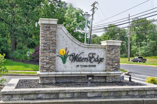 520 Waters Edge Drive 520, Toms River, NJ 08753