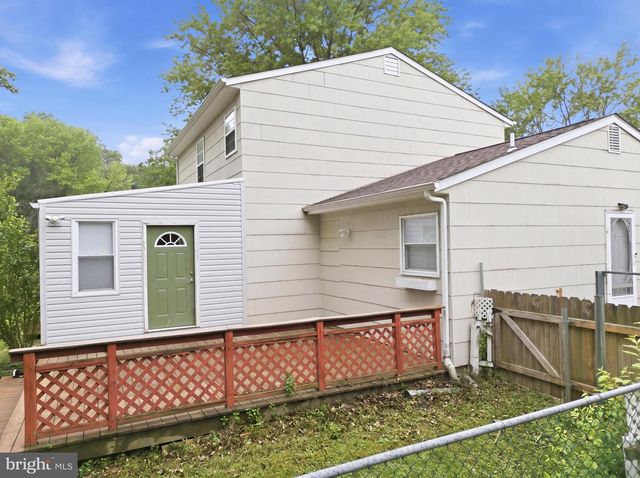 36 MIDLAND DR, Newark, DE 19713