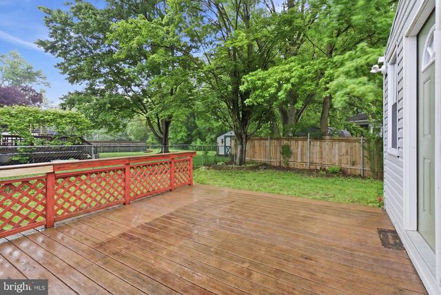 36 MIDLAND DR, Newark, DE 19713