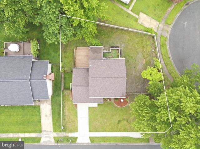 36 MIDLAND DR, Newark, DE 19713