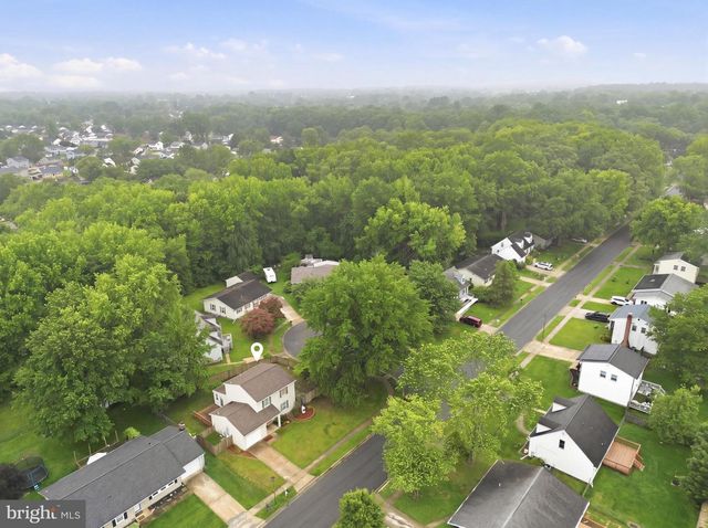 36 MIDLAND DR, Newark, DE 19713