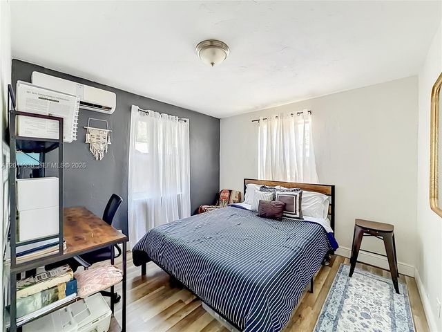 800 NW 17th Ter, Pompano Beach, FL 33069