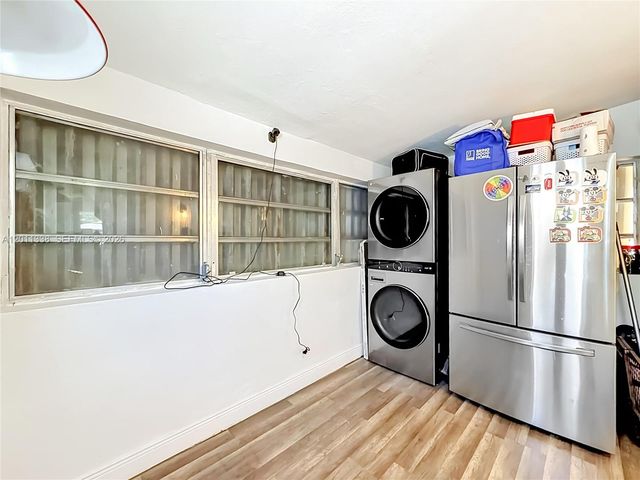 800 NW 17th Ter, Pompano Beach, FL 33069