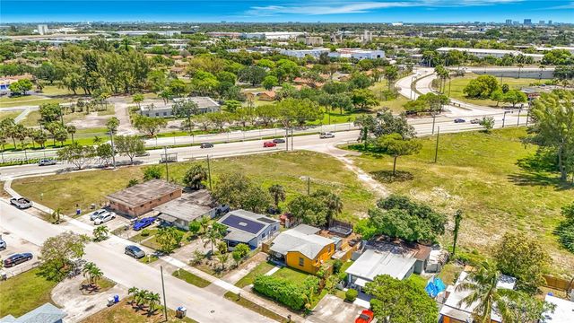 800 NW 17th Ter, Pompano Beach, FL 33069