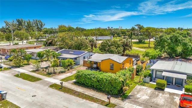 800 NW 17th Ter, Pompano Beach, FL 33069