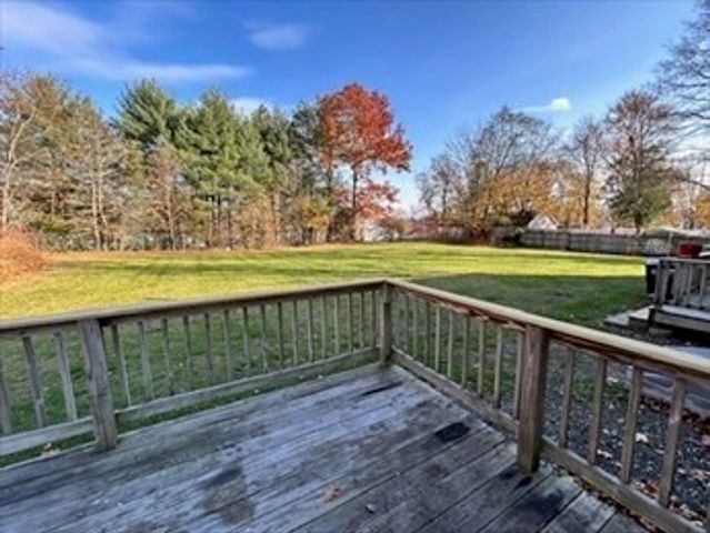 85 Emmet 85, Brockton, MA 02302