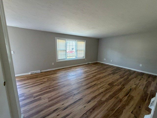 85 Emmet 85, Brockton, MA 02302