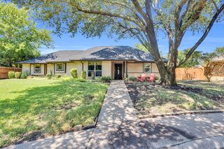 105 Buffalo Creek Circle, Waxahachie, TX 75165