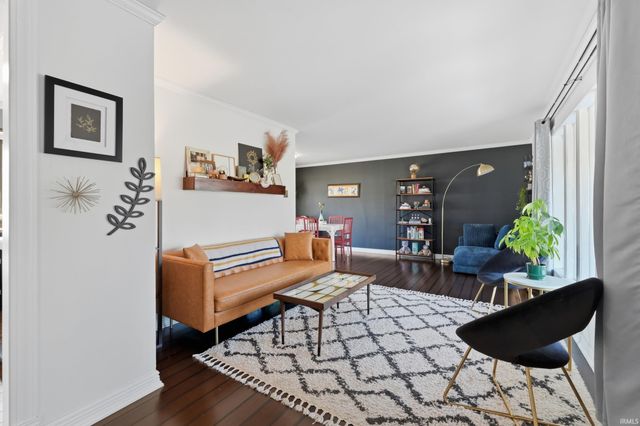 9166 Auburn Road, Fort Wayne, IN 46825