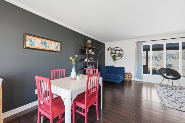 9166 Auburn Road, Fort Wayne, IN 46825