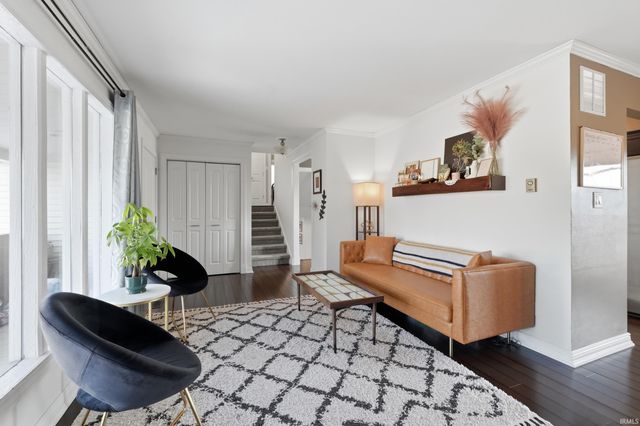 9166 Auburn Road, Fort Wayne, IN 46825