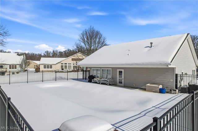 105 Nicklaus Drive, Warren, OH 44484