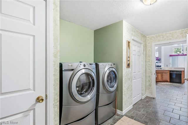 105 Nicklaus Drive, Warren, OH 44484