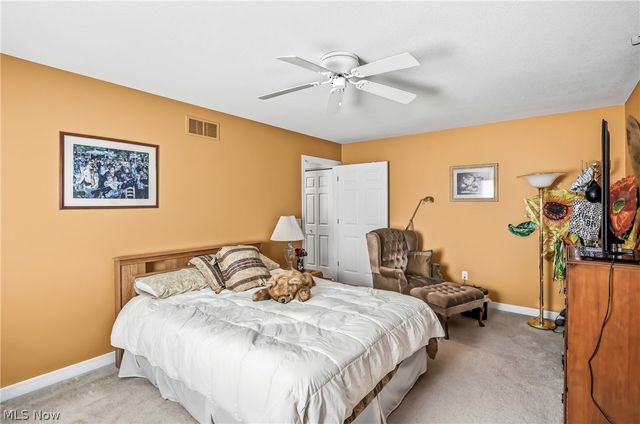 105 Nicklaus Drive, Warren, OH 44484