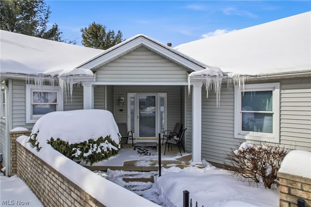 105 Nicklaus Drive, Warren, OH 44484