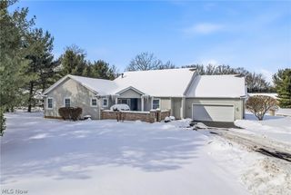 105 Nicklaus Drive, Warren, OH 44484