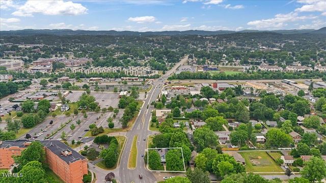 834 West Locust Street, Johnson City, TN 37604