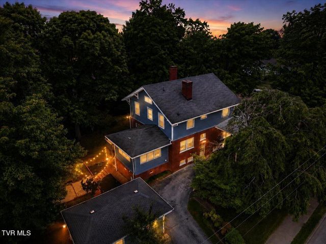 834 West Locust Street, Johnson City, TN 37604