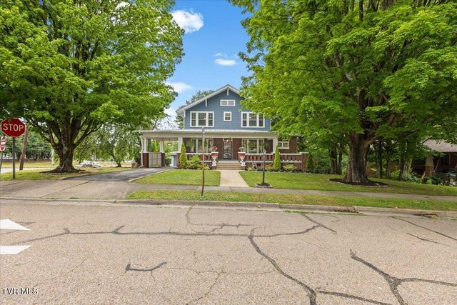 834 West Locust Street, Johnson City, TN 37604