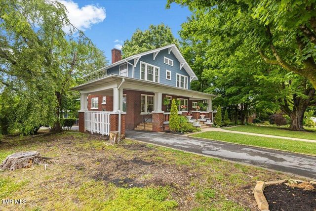 834 West Locust Street, Johnson City, TN 37604