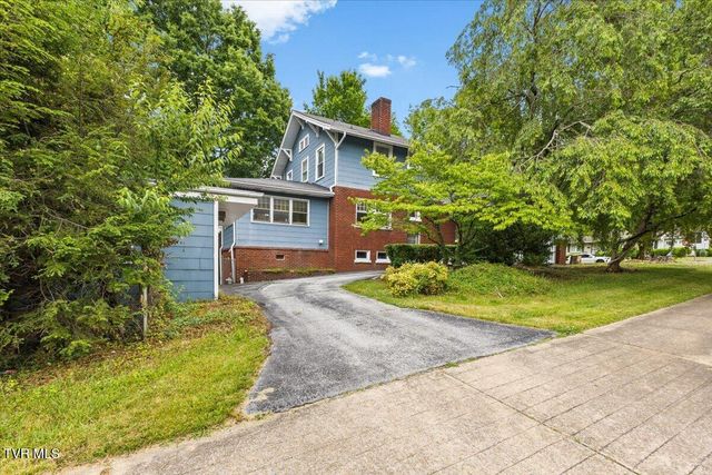 834 West Locust Street, Johnson City, TN 37604