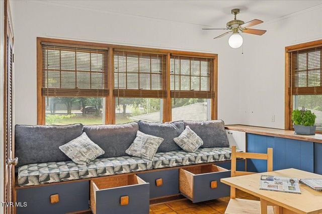 834 West Locust Street, Johnson City, TN 37604