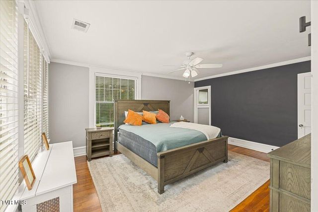 834 West Locust Street, Johnson City, TN 37604