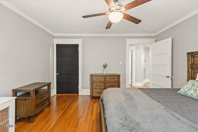 834 West Locust Street, Johnson City, TN 37604