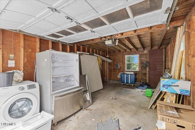 834 West Locust Street, Johnson City, TN 37604