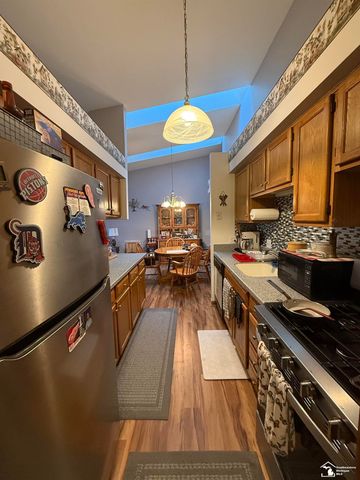 1545 Harbour Boulevard, Trenton, MI 48183