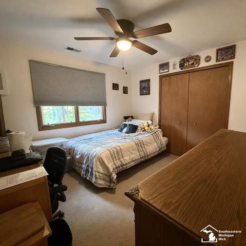 1545 Harbour Boulevard, Trenton, MI 48183
