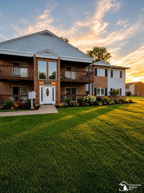 1545 Harbour Boulevard, Trenton, MI 48183