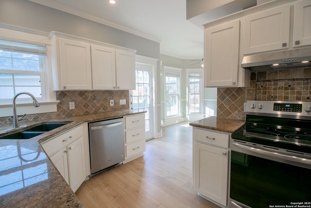 7629 Stony Brook Dr, Corpus Christi, TX 78413